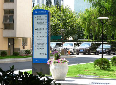 凯里哪些因素影响宣传栏的制作？